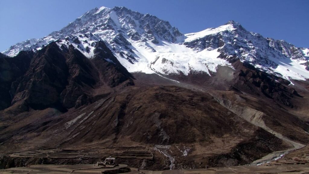 Beginner Peak in Nepal Pisang Peak