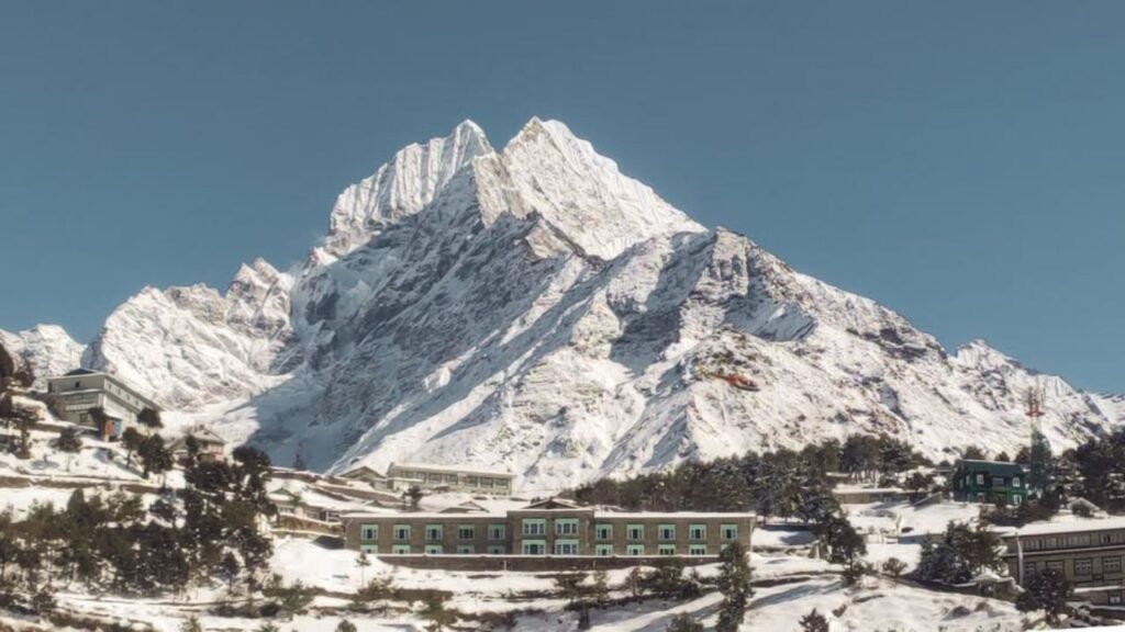 Luxury Lodge Trekking in Nepal Annapurna